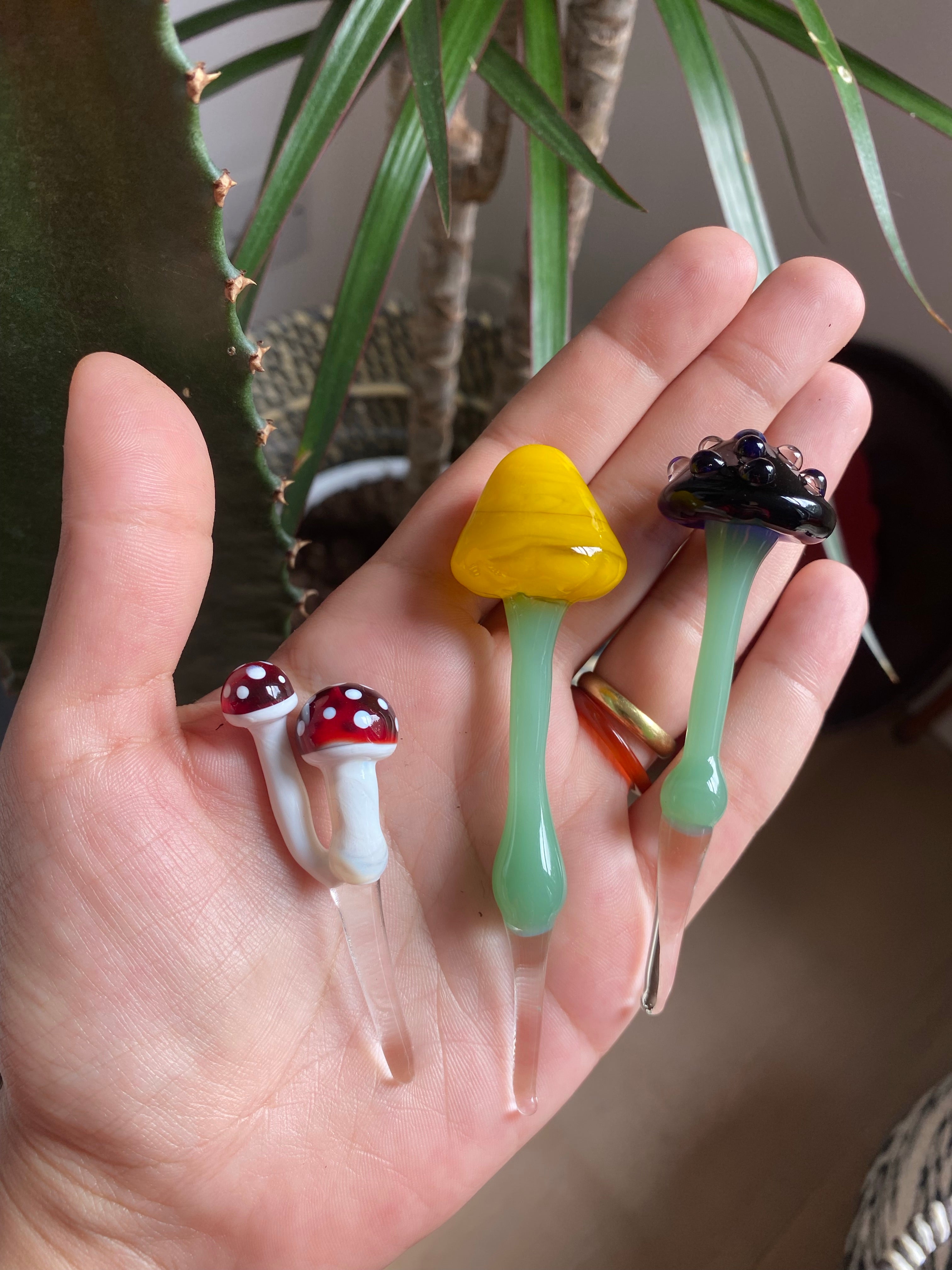 Triple Glass Mushroom Plant Stakes Set-3