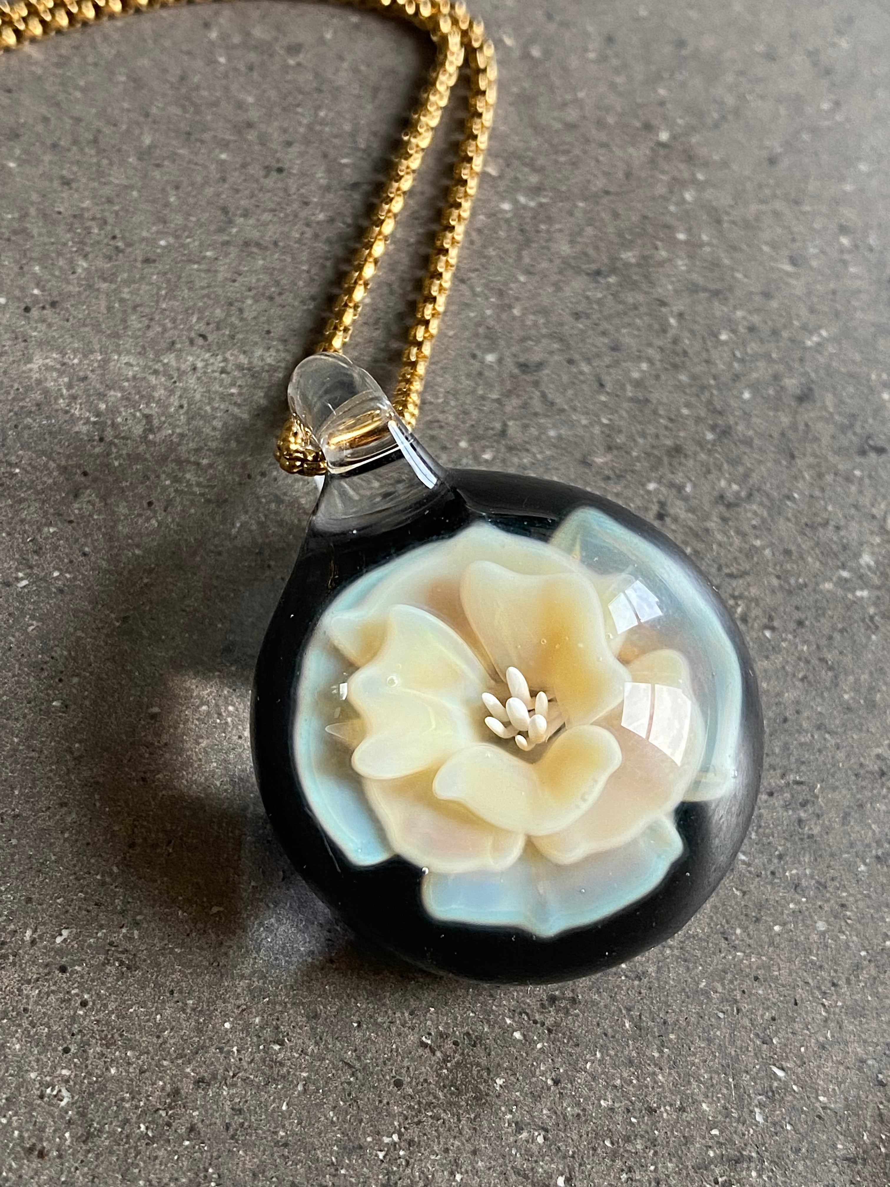 Cream Flower Implosion Pendant